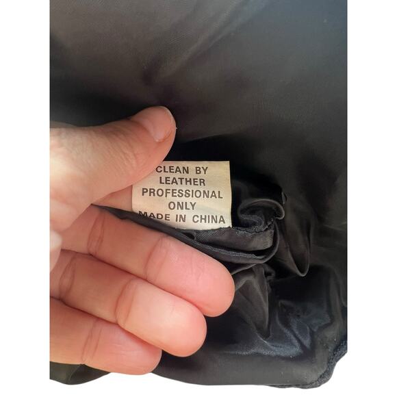 Vintage Women’s Suede Vest Large Black Snap Pockets Rockabilly Goth Western - Picture 6 of 7